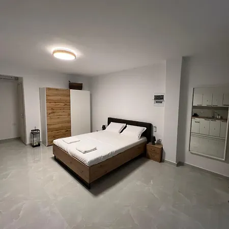 Potidea Apartments Nea Poteidaia Buitenkant foto